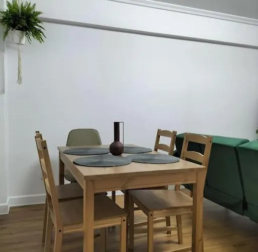 Encantador Piso De 3 En * Vigo