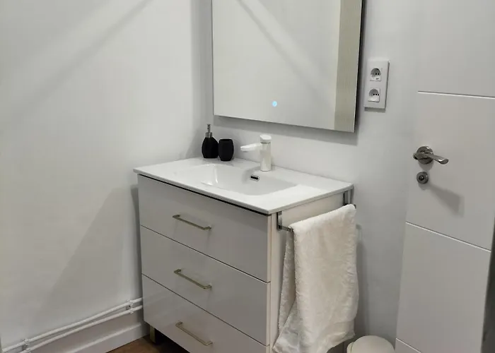 Encantador Piso De 3 En Apartmán